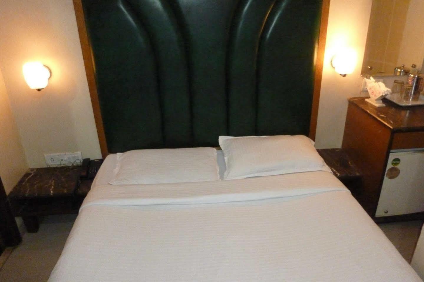 Hotel Park Shilton Bombay Exterior foto